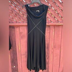 Black max studio dress